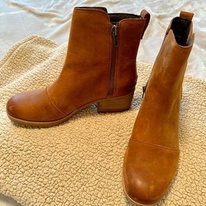 Sorel leather boots